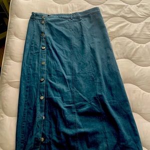 Long jean skirt